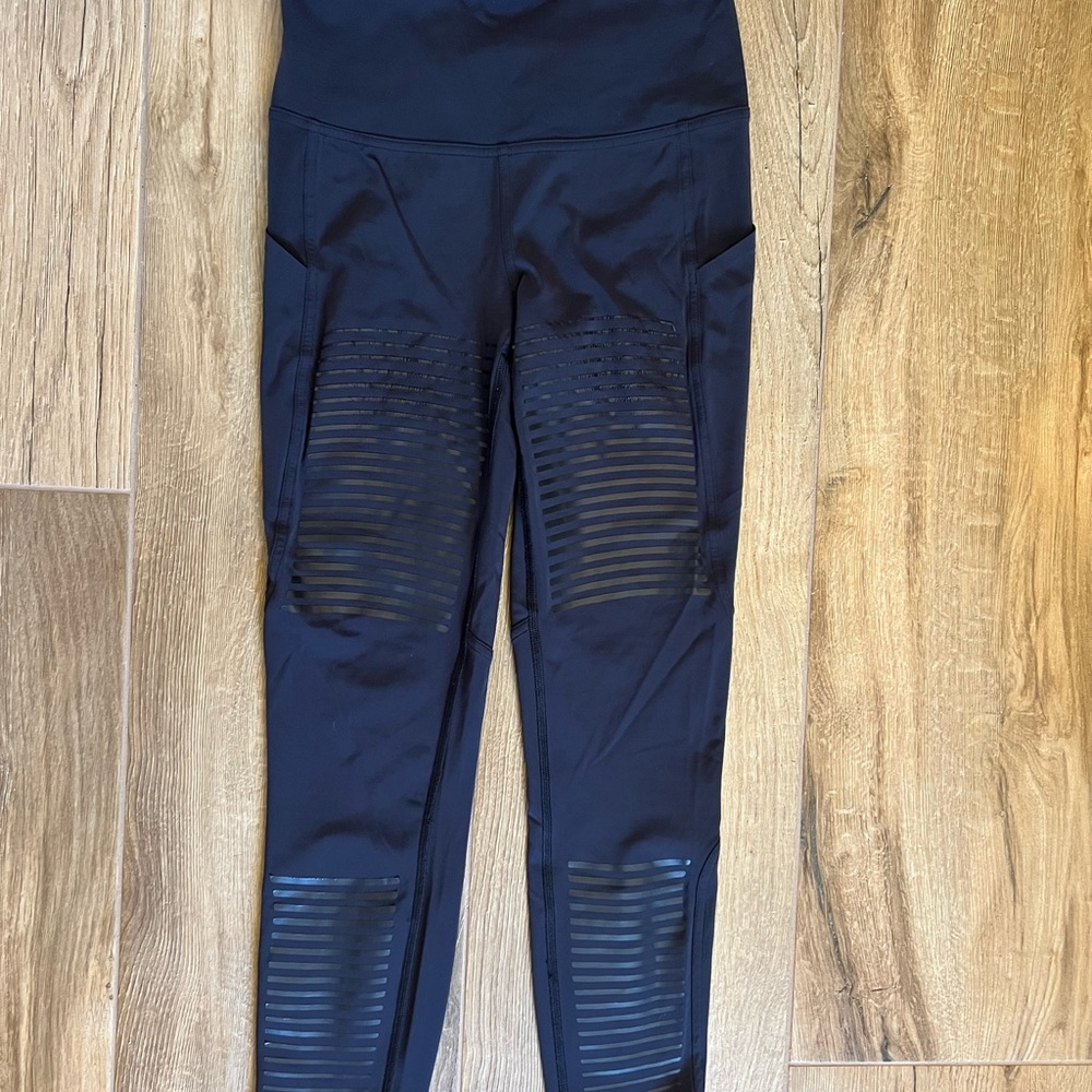 Lululemon Black Ribbed Leggings